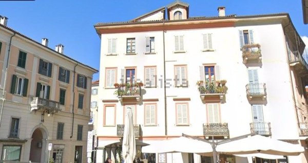 appartamento in vendita a Verbania in zona Intra