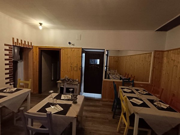 negozio in vendita a Verbania in zona Intra