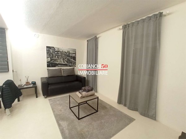 appartamento in vendita a Verbania in zona Suna