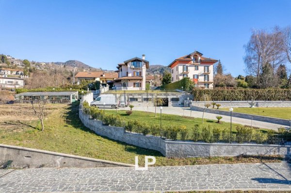 casa indipendente in vendita a Verbania in zona Centro Città