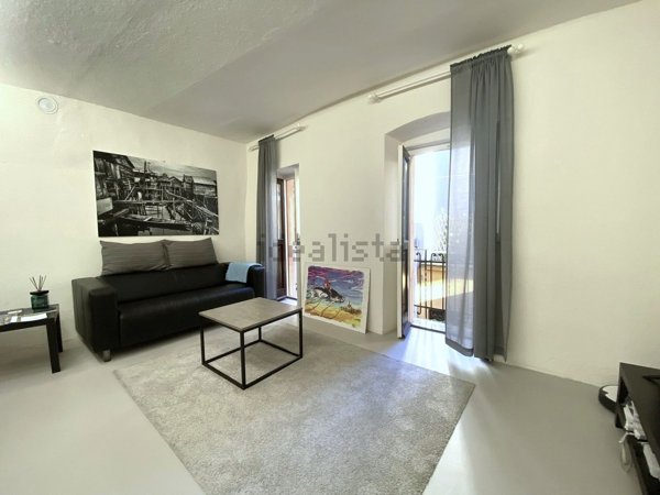 appartamento in vendita a Verbania in zona Suna