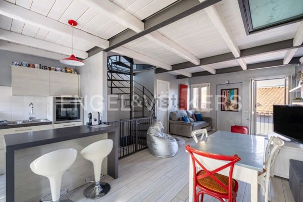 casa indipendente in vendita a Verbania in zona Suna