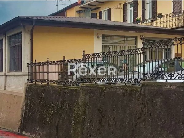 negozio in vendita a Verbania in zona Trobaso