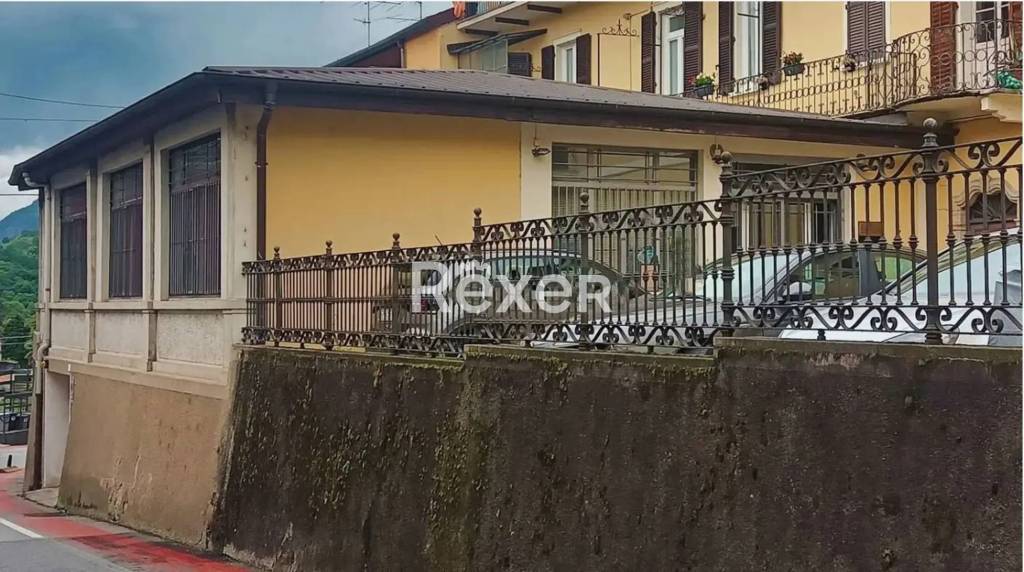 negozio in vendita a Verbania in zona Trobaso