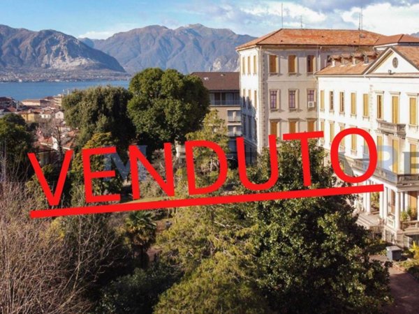 intera palazzina in vendita a Verbania in zona Pallanza