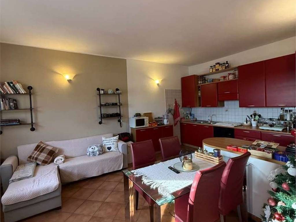 appartamento in vendita a Verbania in zona Possaccio