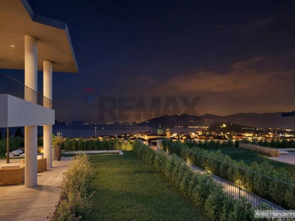 appartamento in vendita a Verbania in zona Zoverallo
