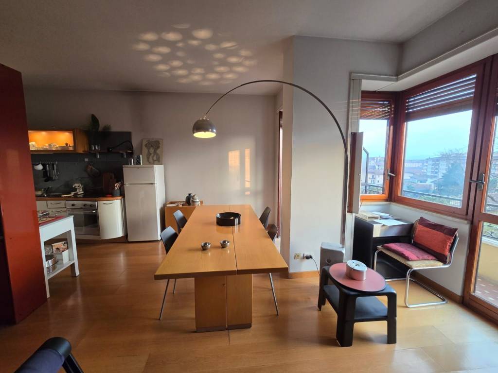 appartamento in vendita a Verbania in zona Intra