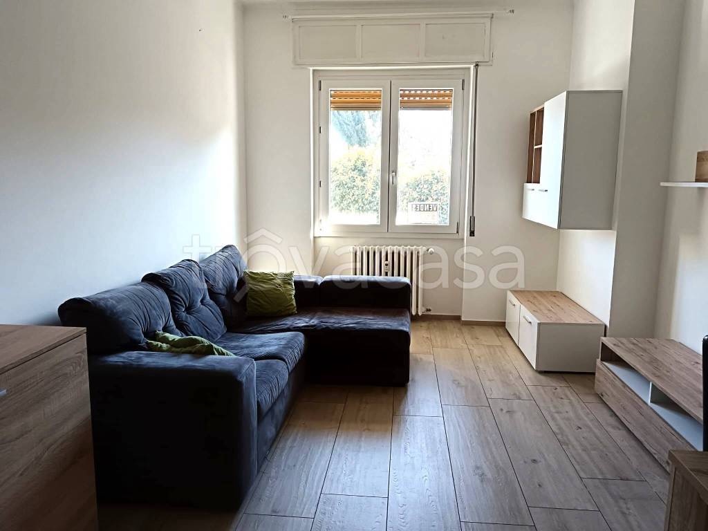 appartamento in vendita a Verbania in zona Suna