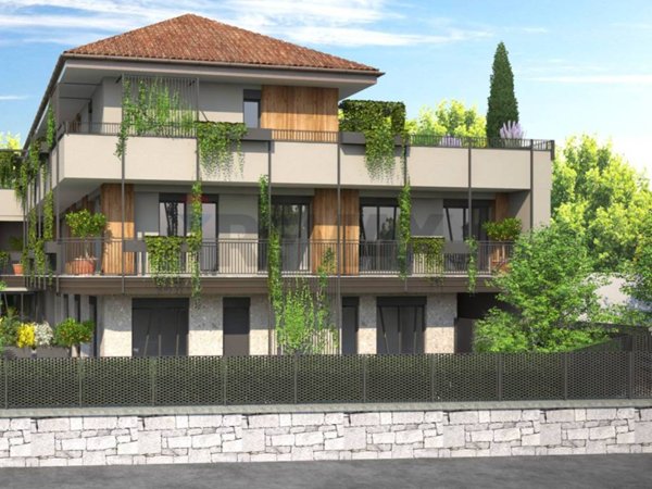 appartamento in vendita a Verbania in zona Pallanza