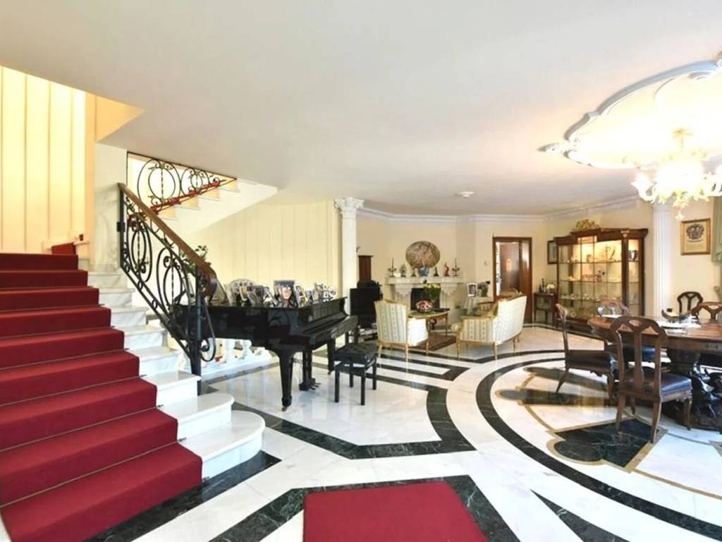 casa indipendente in vendita a Verbania in zona Intra