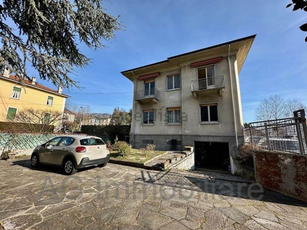 casa indipendente in vendita a Verbania in zona Intra