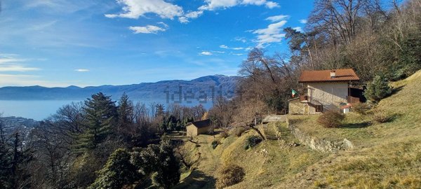casa indipendente in vendita a Verbania