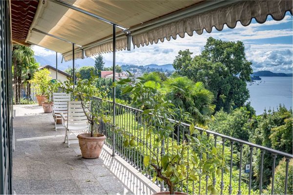 casa indipendente in vendita a Verbania in zona Suna