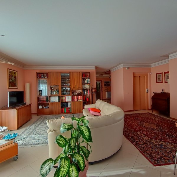 casa indipendente in vendita a Verbania