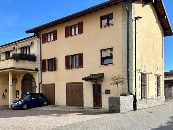 appartamento in vendita a Verbania in zona Intra