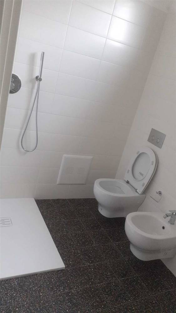 casa indipendente in vendita a Verbania in zona Fondotoce