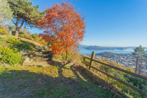 casa indipendente in vendita a Verbania in zona Monterosso