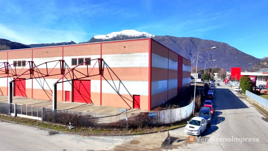 capannone in vendita a Verbania