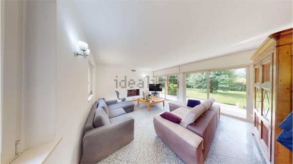 casa indipendente in vendita a Verbania in zona Fondotoce