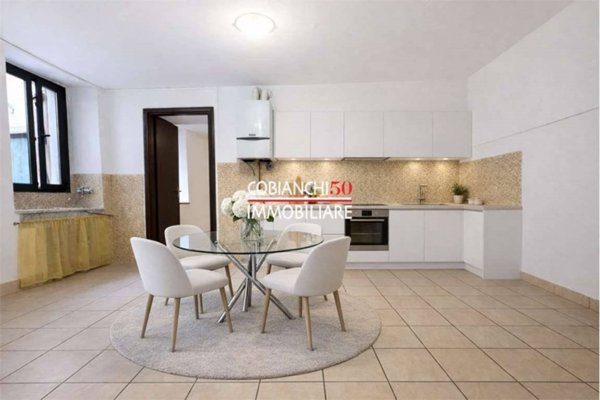 appartamento in vendita a Verbania in zona Suna