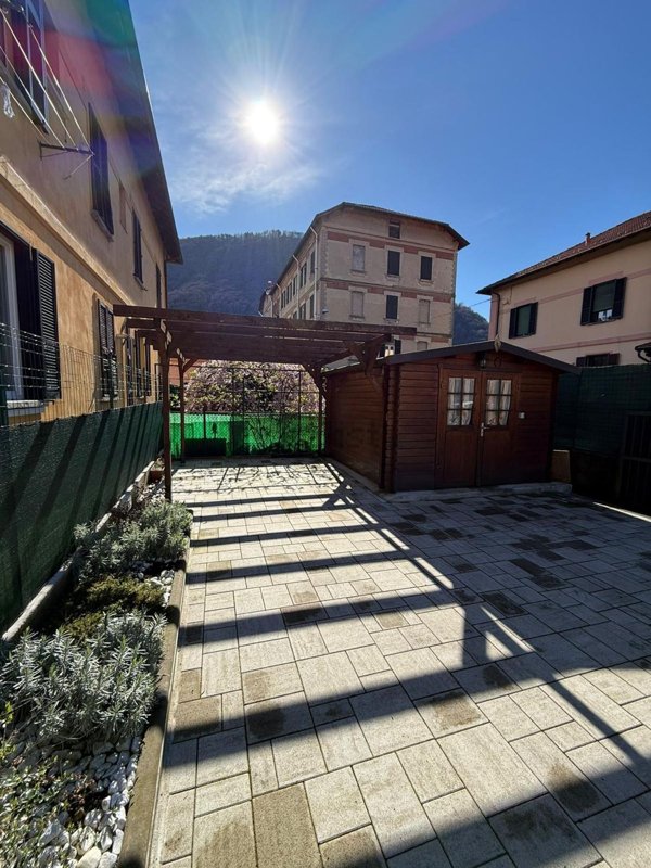 appartamento in vendita a Verbania in zona Trobaso