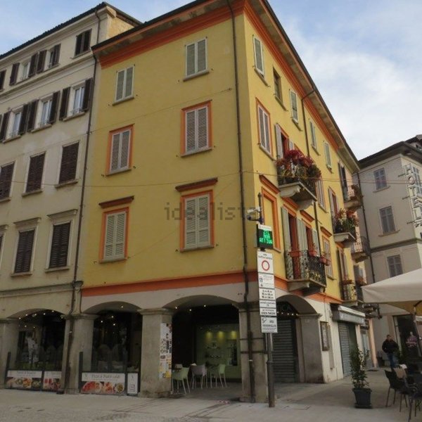 appartamento in vendita a Verbania in zona Intra