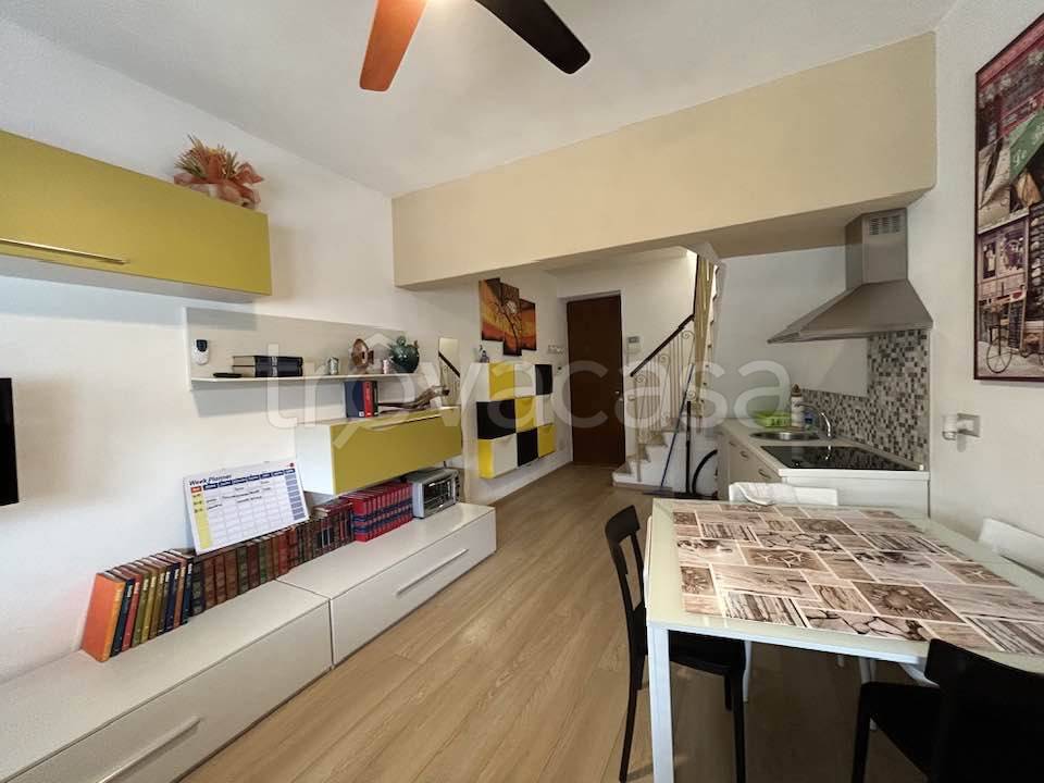 appartamento in vendita a Verbania in zona Intra