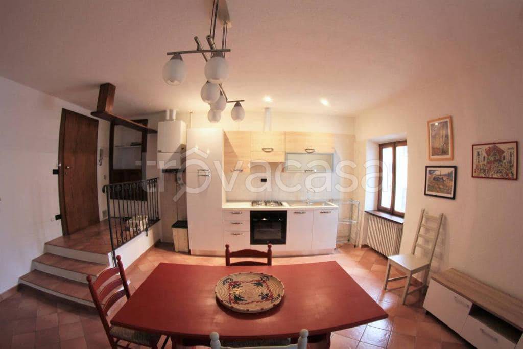 appartamento in vendita a Verbania in zona Intra