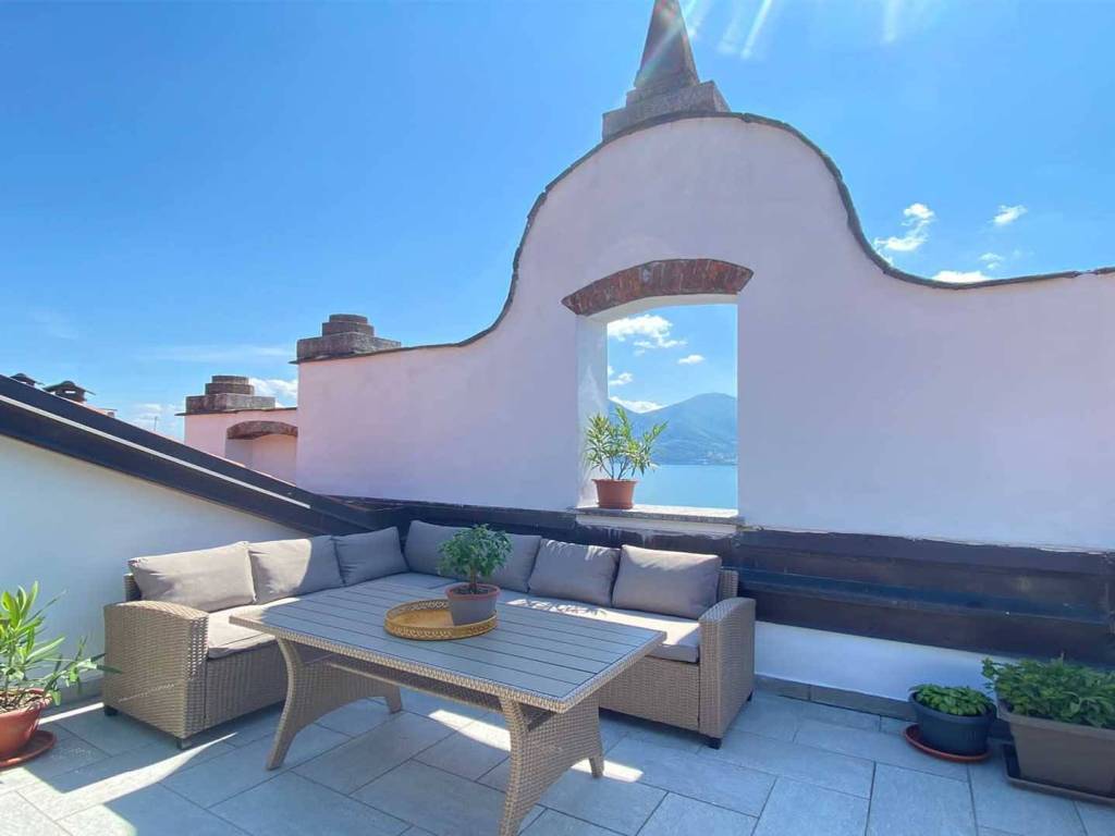 appartamento in vendita a Verbania in zona Intra