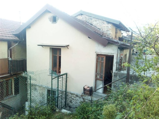 casa indipendente in vendita a Verbania in zona Possaccio