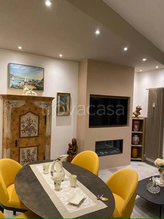 appartamento in vendita a Verbania in zona Intra