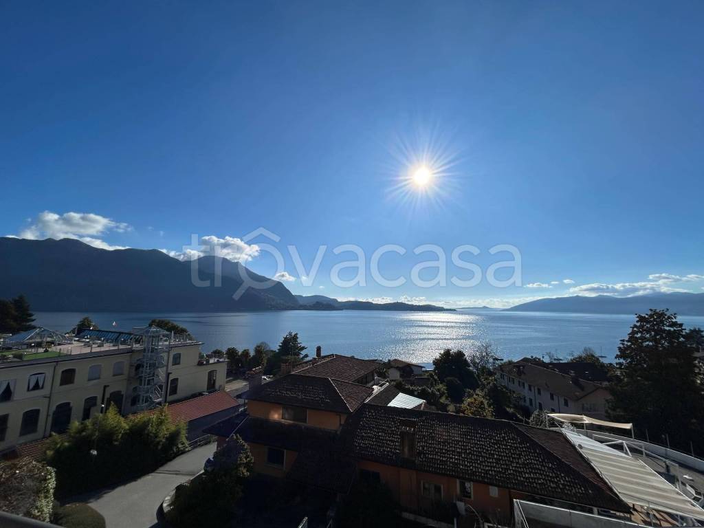appartamento in vendita a Verbania in zona Intra