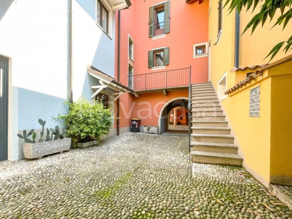 appartamento in vendita a Verbania in zona Intra