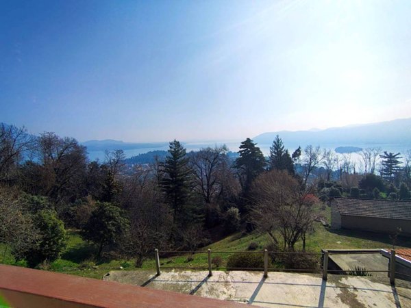 casa indipendente in vendita a Verbania in zona Monterosso