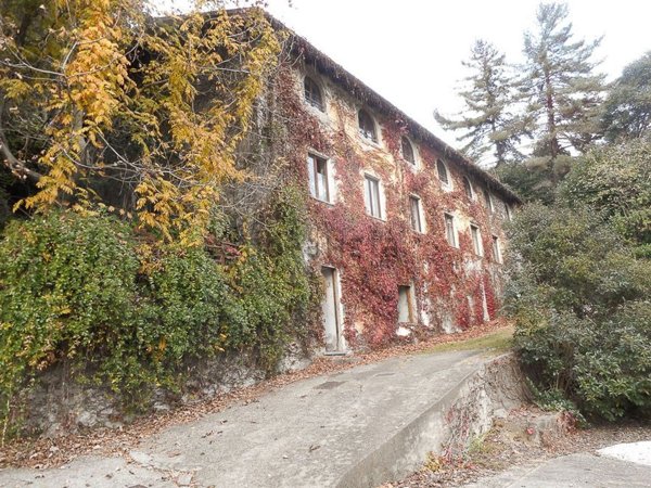casa indipendente in vendita a Verbania in zona Fondotoce