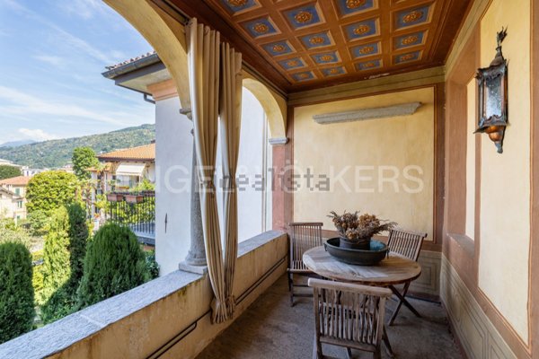casa indipendente in vendita a Verbania