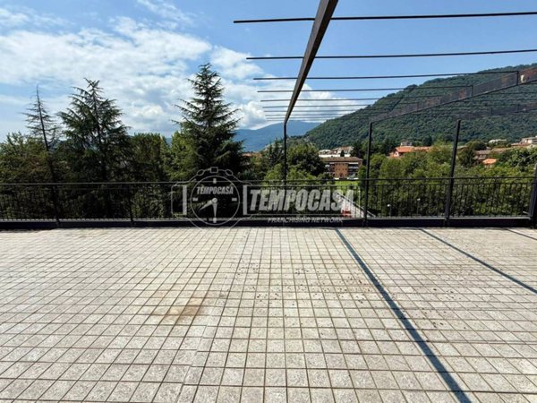 appartamento in vendita a Verbania in zona Intra