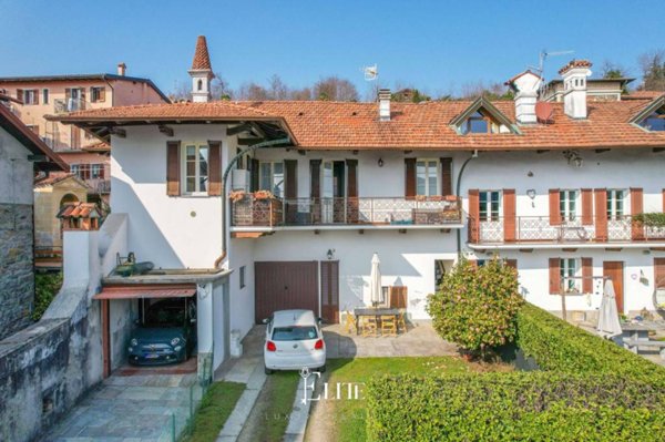 casa indipendente in vendita a Verbania in zona Intra