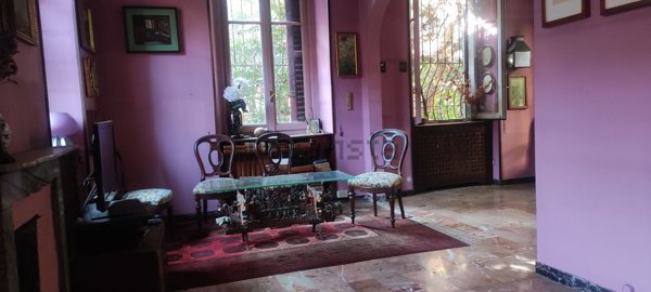 casa indipendente in vendita a Verbania in zona Pallanza