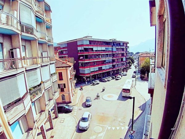 appartamento in vendita a Verbania in zona Intra