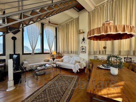 appartamento in vendita a Verbania in zona Intra