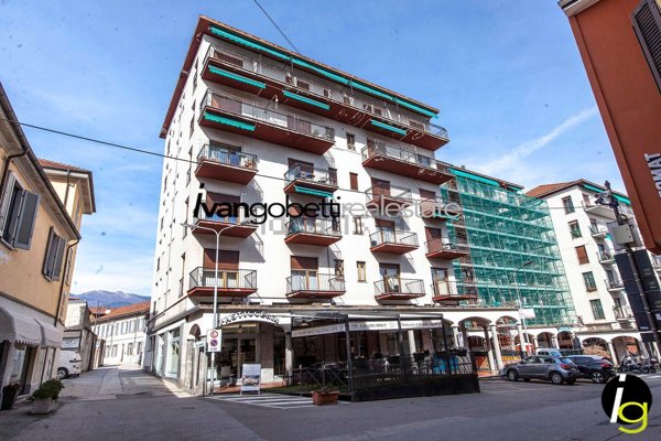 appartamento in vendita a Verbania in zona Intra