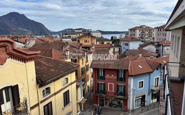 appartamento in vendita a Verbania in zona Intra