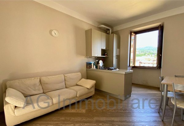 appartamento in vendita a Verbania in zona Intra