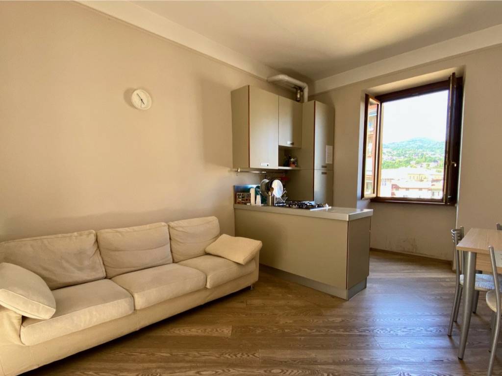 appartamento in vendita a Verbania in zona Intra