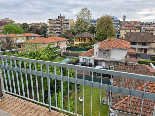 appartamento in vendita a Verbania in zona Pallanza