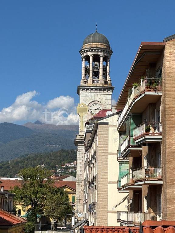 appartamento in vendita a Verbania in zona Intra