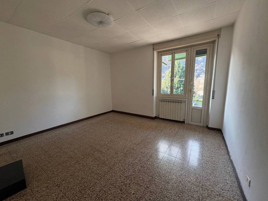 appartamento in vendita a Verbania in zona Intra