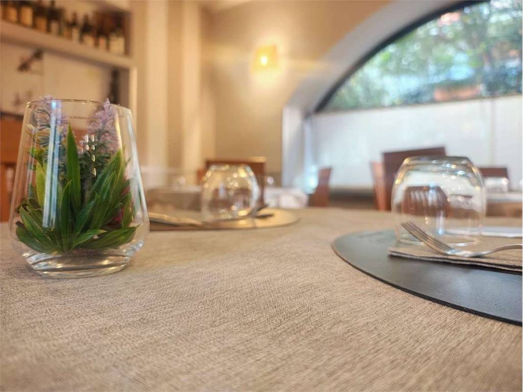 negozio in vendita a Verbania in zona Intra